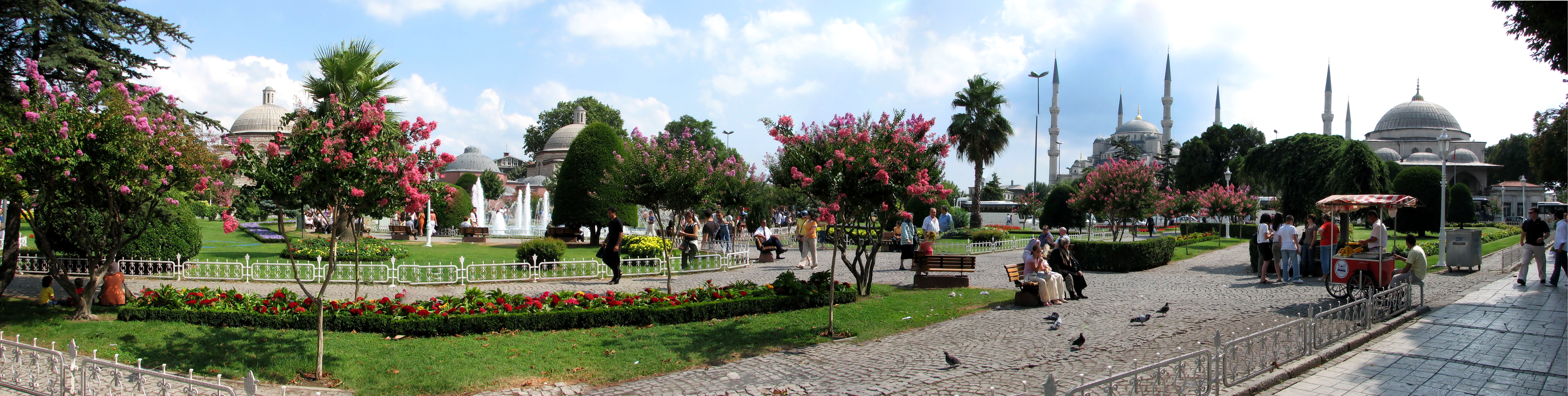 Sultanahmet square